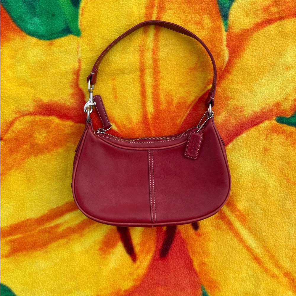Vintage Coach Mini - Picture 2 of 4